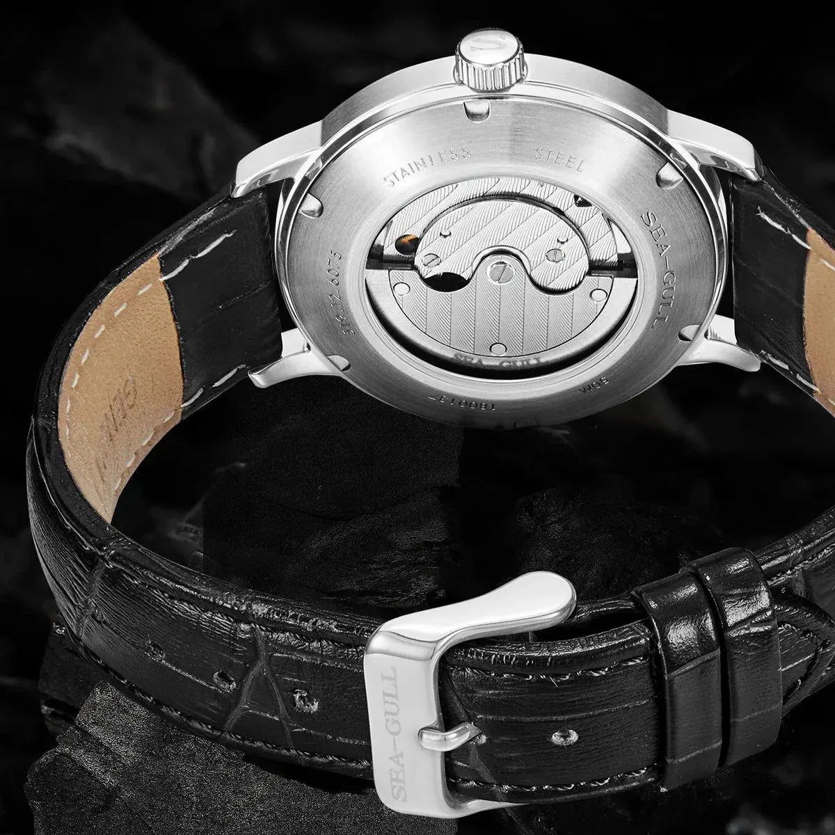 Reloj elegante